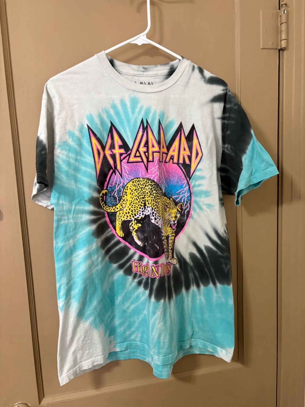 Def Leppard Tie-Dye Short Sleeve Graphic Tee in Teal, Black & Pink